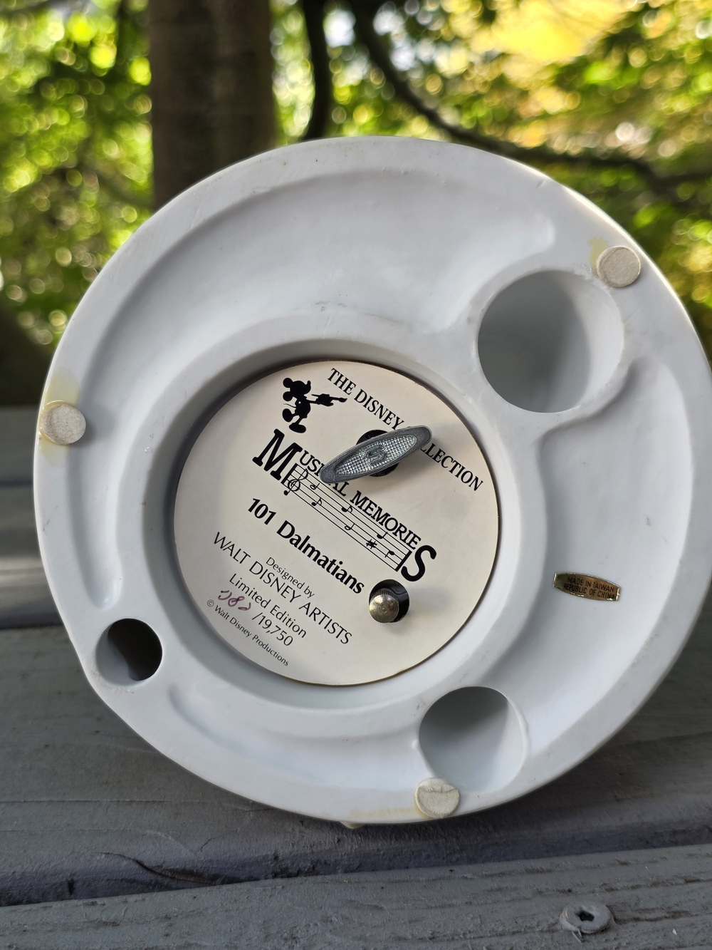 1986 Disney Vintage Musical Memories ~ 101 Dalmatians Figurine - Picture 12 of 12